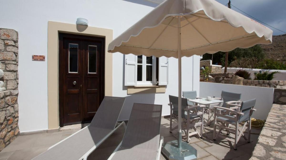 Chic & Modern Apartments With Swim Access Chalki Town Екстериор снимка